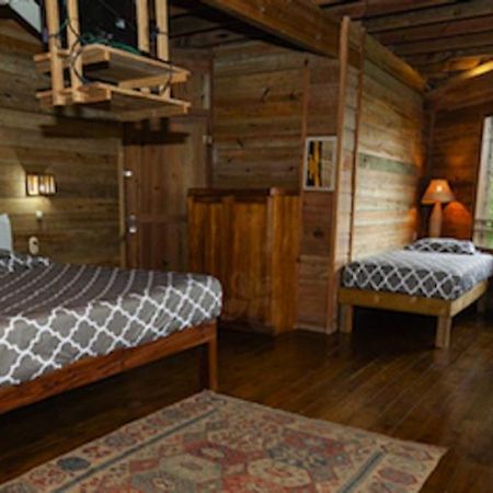 Roatan Bed & Breakfast Apartments West End Buitenkant foto