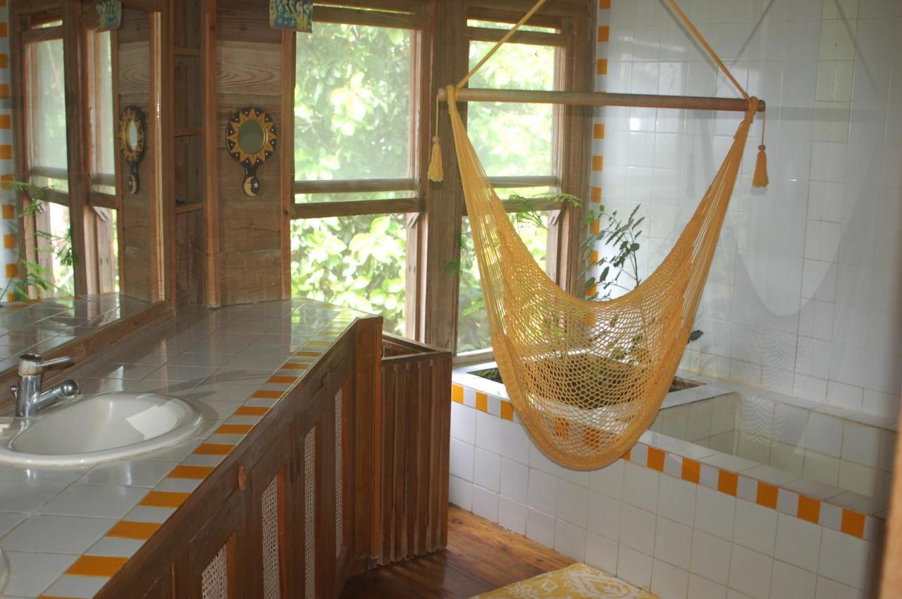 Roatan Bed & Breakfast Apartments West End Buitenkant foto