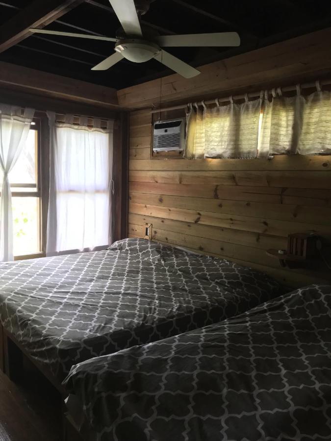 Roatan Bed & Breakfast Apartments West End Buitenkant foto