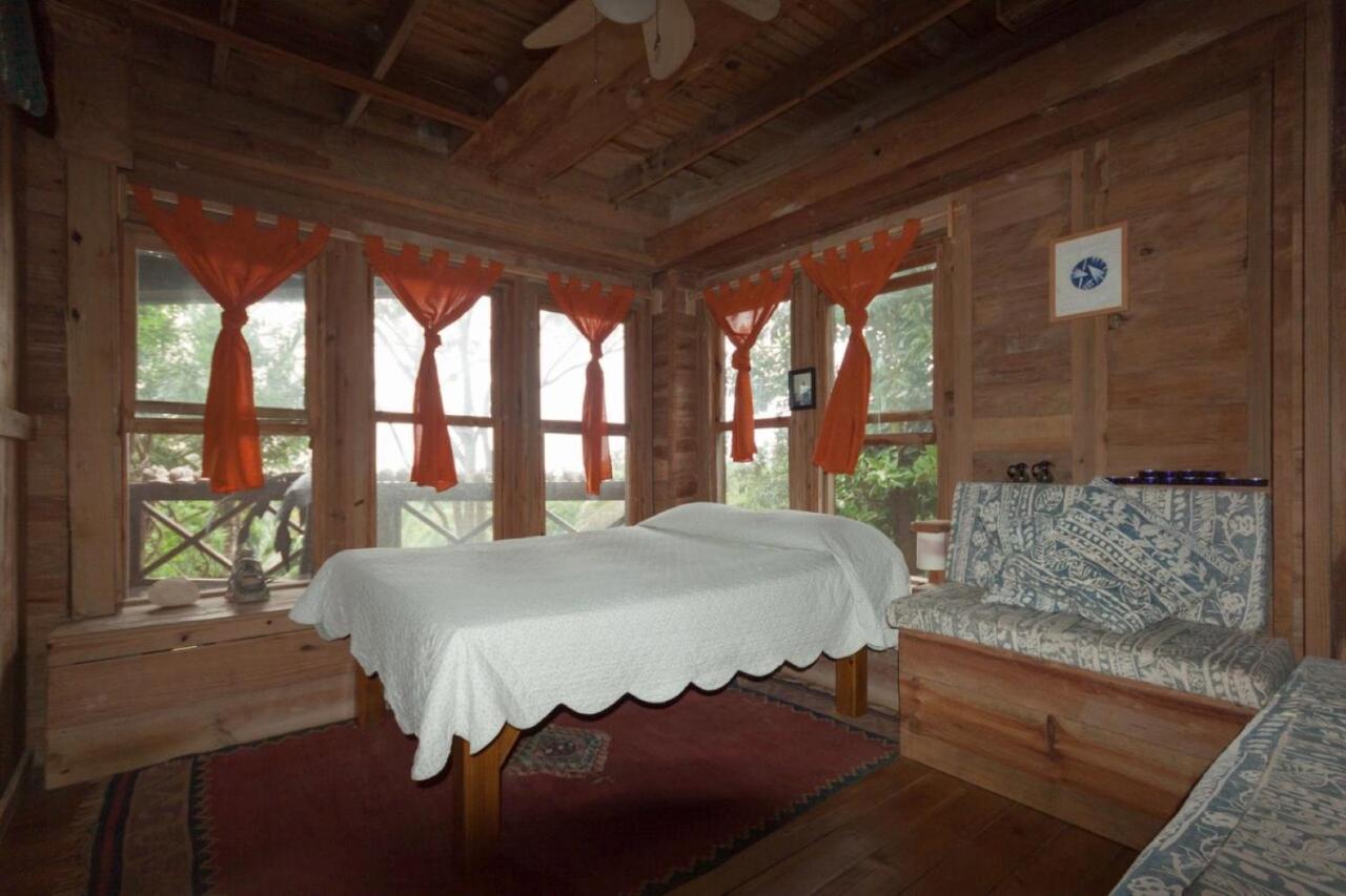 Roatan Bed & Breakfast Apartments West End Buitenkant foto