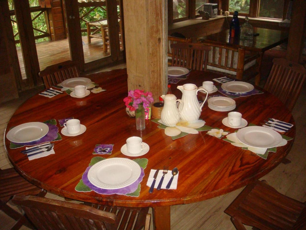 Roatan Bed & Breakfast Apartments West End Buitenkant foto